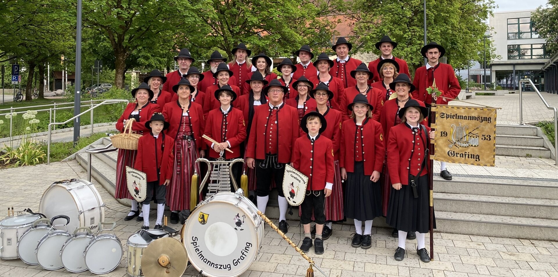 Gruppenbild_Volksfest_Grafing_2025_Teil2